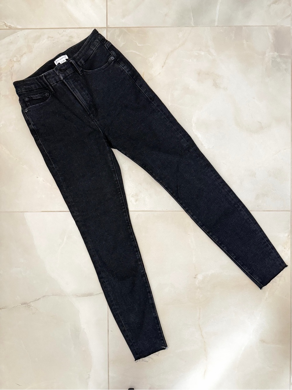 GOOD AMERICAN Good Legs Jeans
